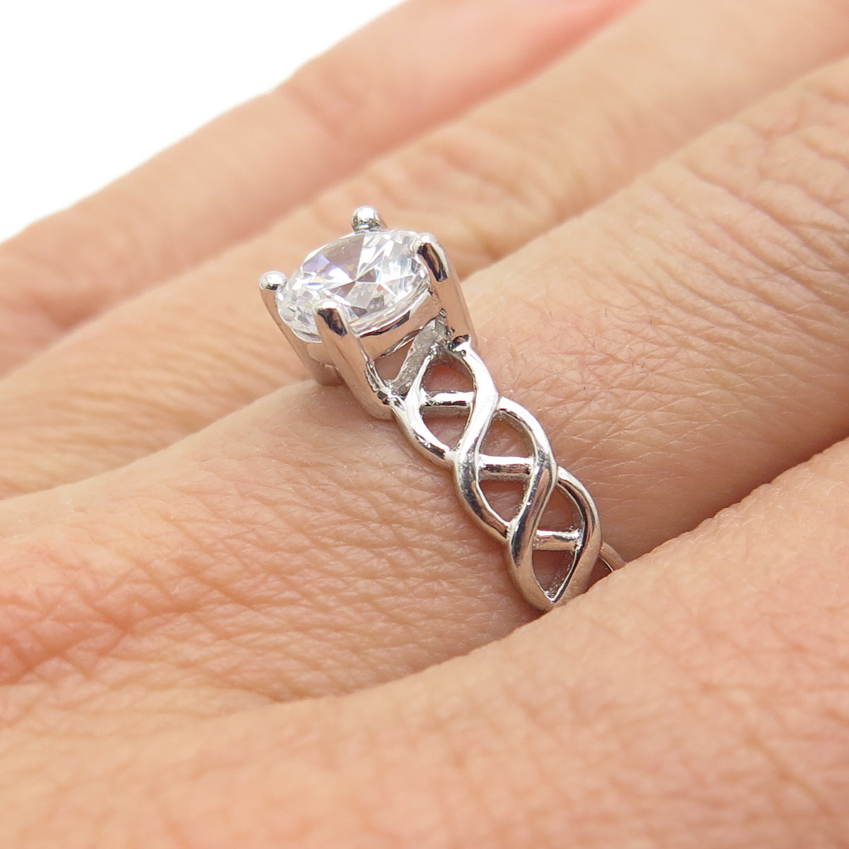 925 Sterling Silver Vintage Round-Cut C Z Woven Engagement Ring Size 7