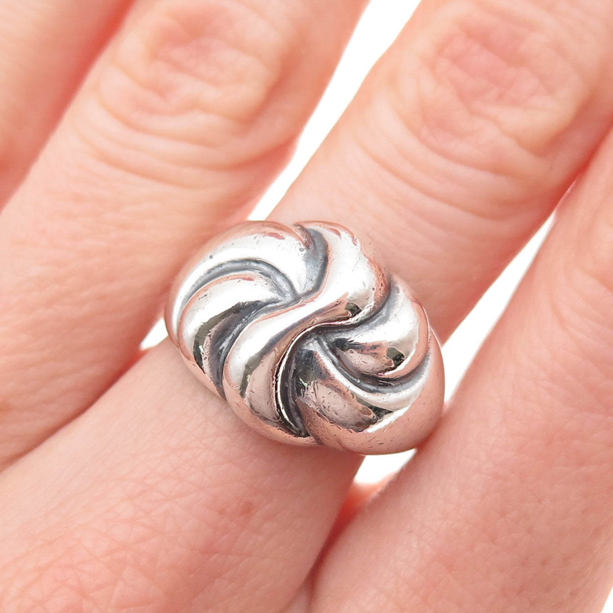 925 Sterling Silver Vintage Modernist Oxidized Ring Size 6.25