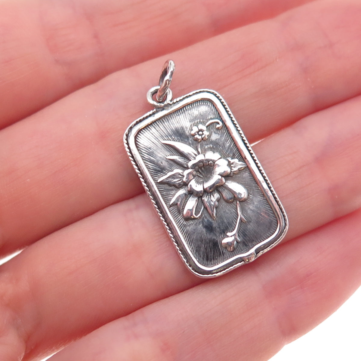 925 Sterling Silver Vintage Floral Chinese Character Oxidized Charm Pendant