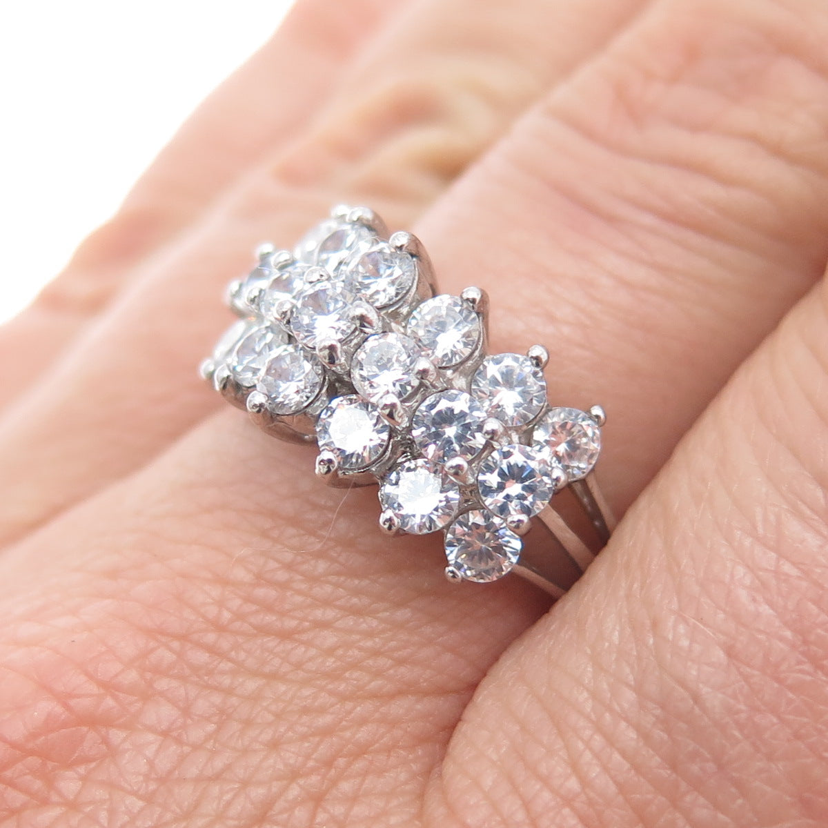 925 Sterling Silver Round-Cut C Z Sparkle Ring Size 7