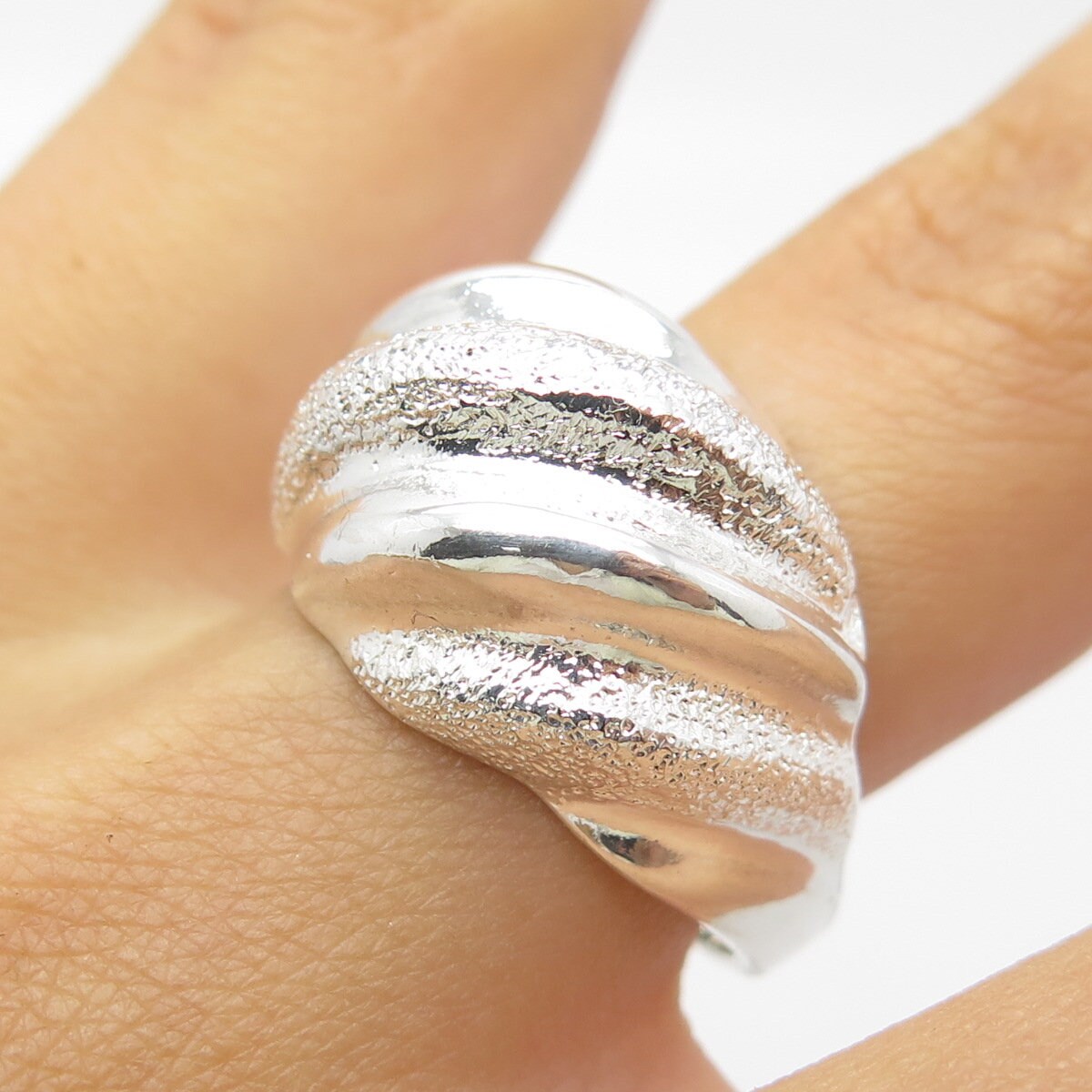 925 Sterling Silver Vintage Textured Ribbed Ring Size 8