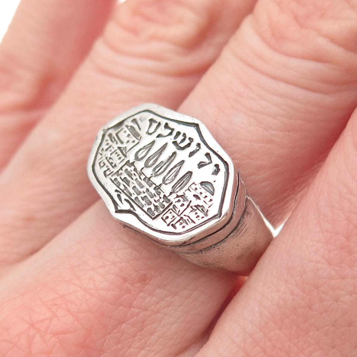 925 Sterling Silver Vintage IMP Israel Jerusalem Oxidized Signet Ring Size 7