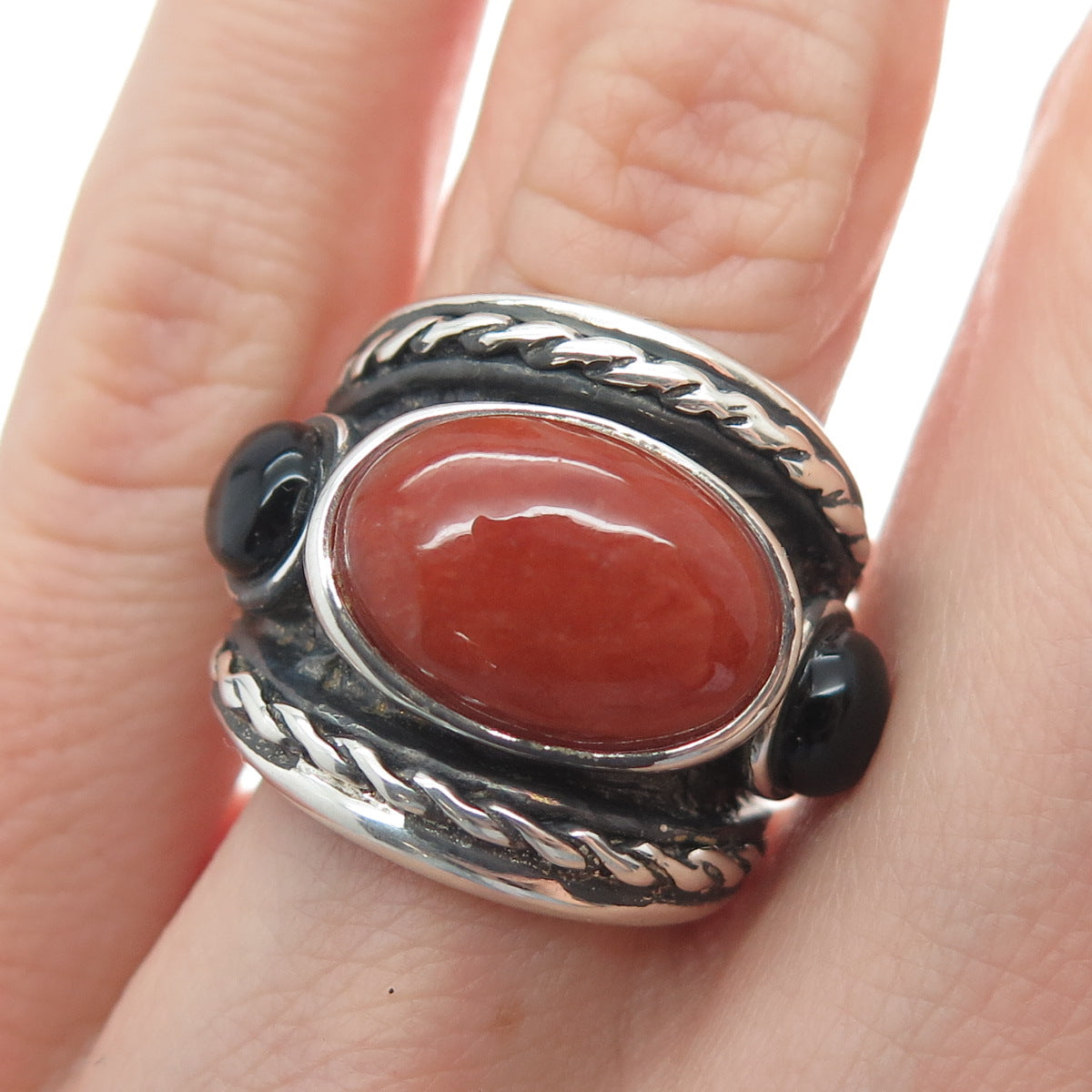 925 Sterling Silver Vintage WW Hong Kong Real Red Jade & Black Onyx Ring Size 6