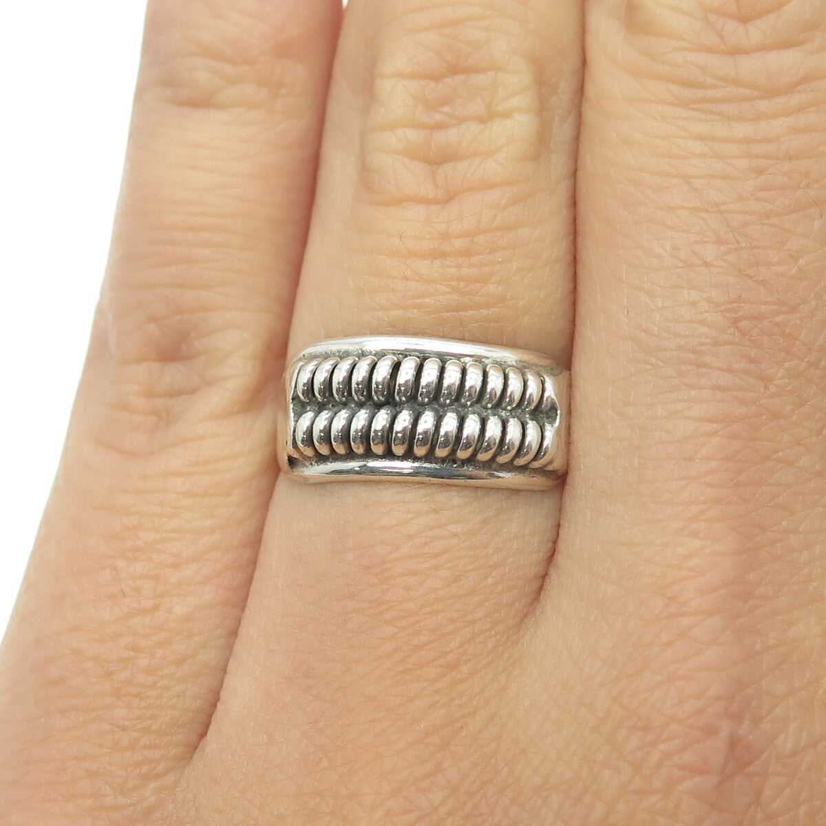 925 Sterling Silver Vintage Lacing Ring Size 6.25
