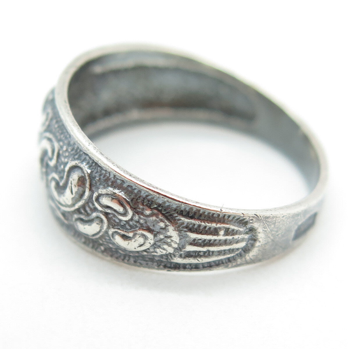925 Sterling Silver Vintage European Bean Pattern Oxidized Ring Size 7