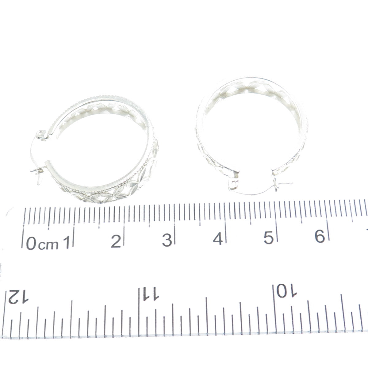 925 Sterling Silver Vintage Mexico Diamond-Cut Flower Hoop Earrings