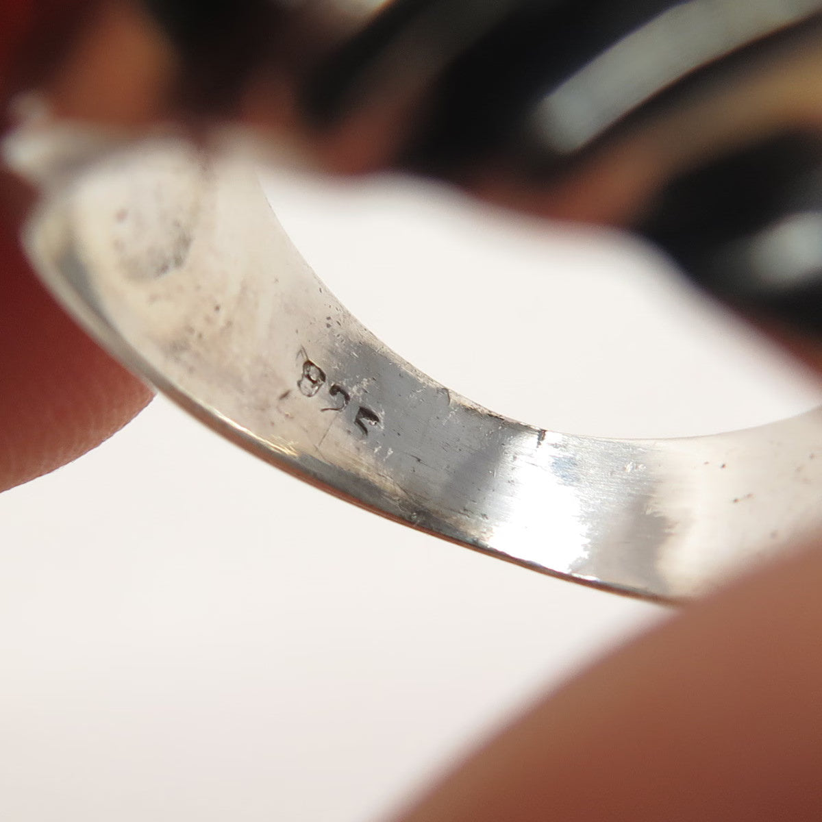 925 Sterling Silver Vintage Ribbed Ring Size 7.75