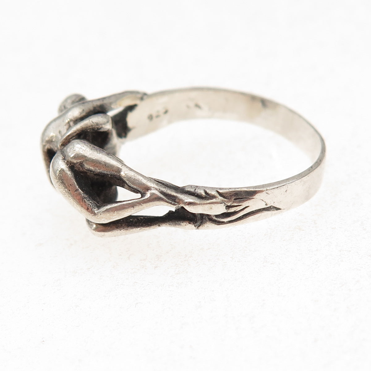 925 Sterling Silver Vintage Erotic Scene Oxidized Ring Size 10.5