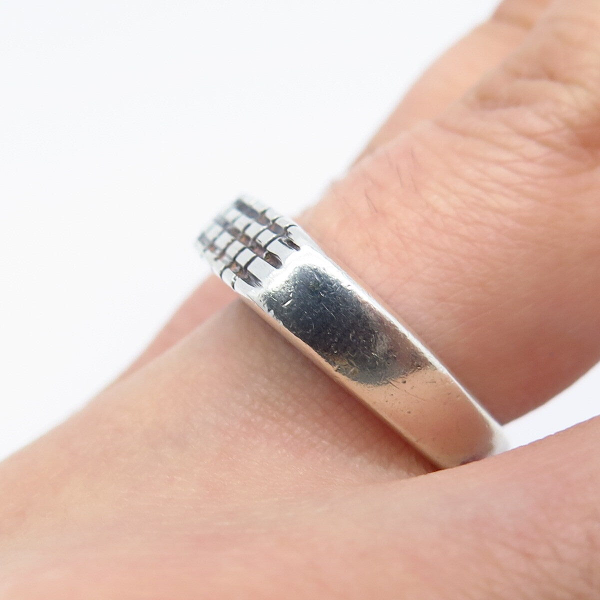 925 Sterling Silver Vintage Striped Ring Size 6.25