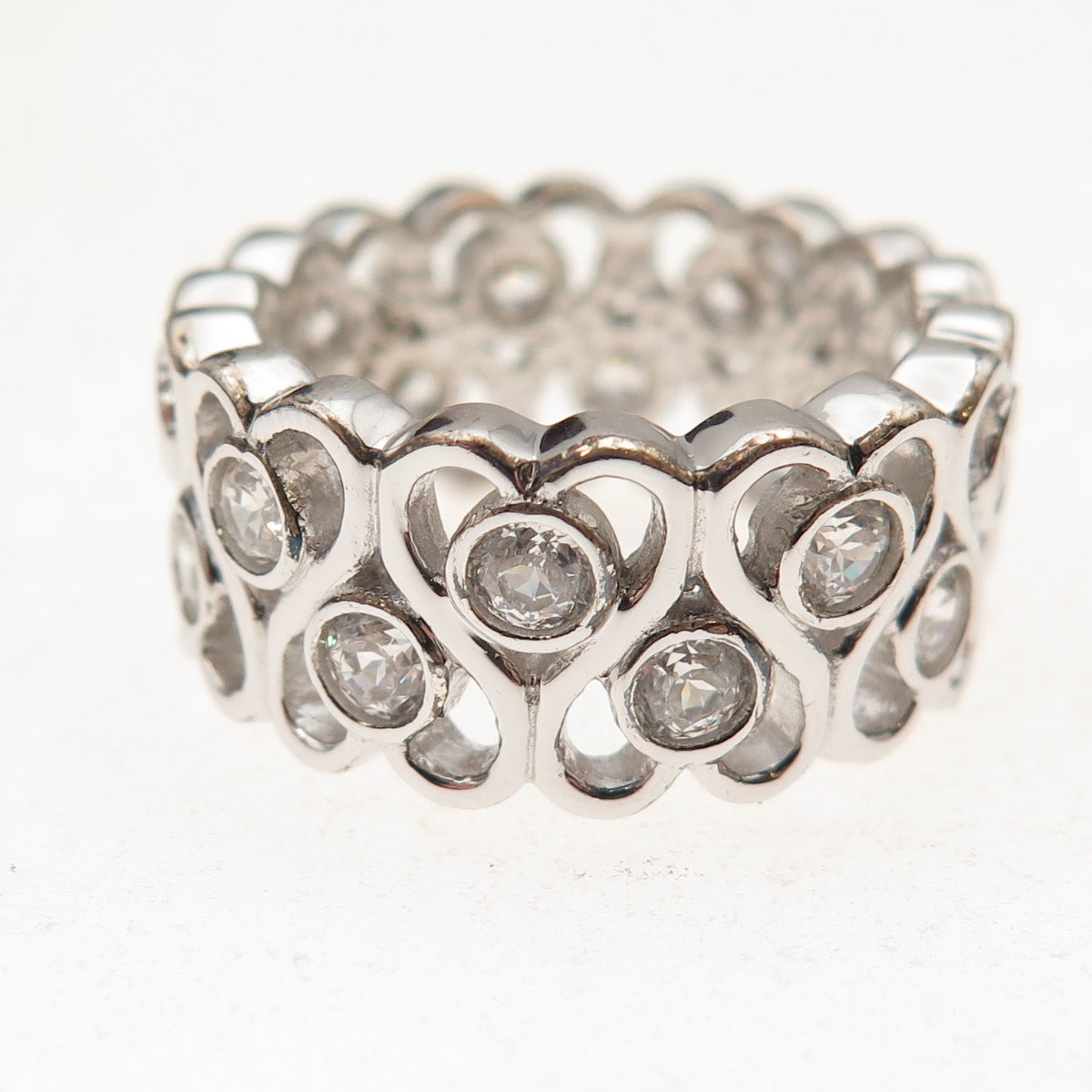 925 Sterling Silver Round-Cut C Z Heart Ornate Band Size 7.25