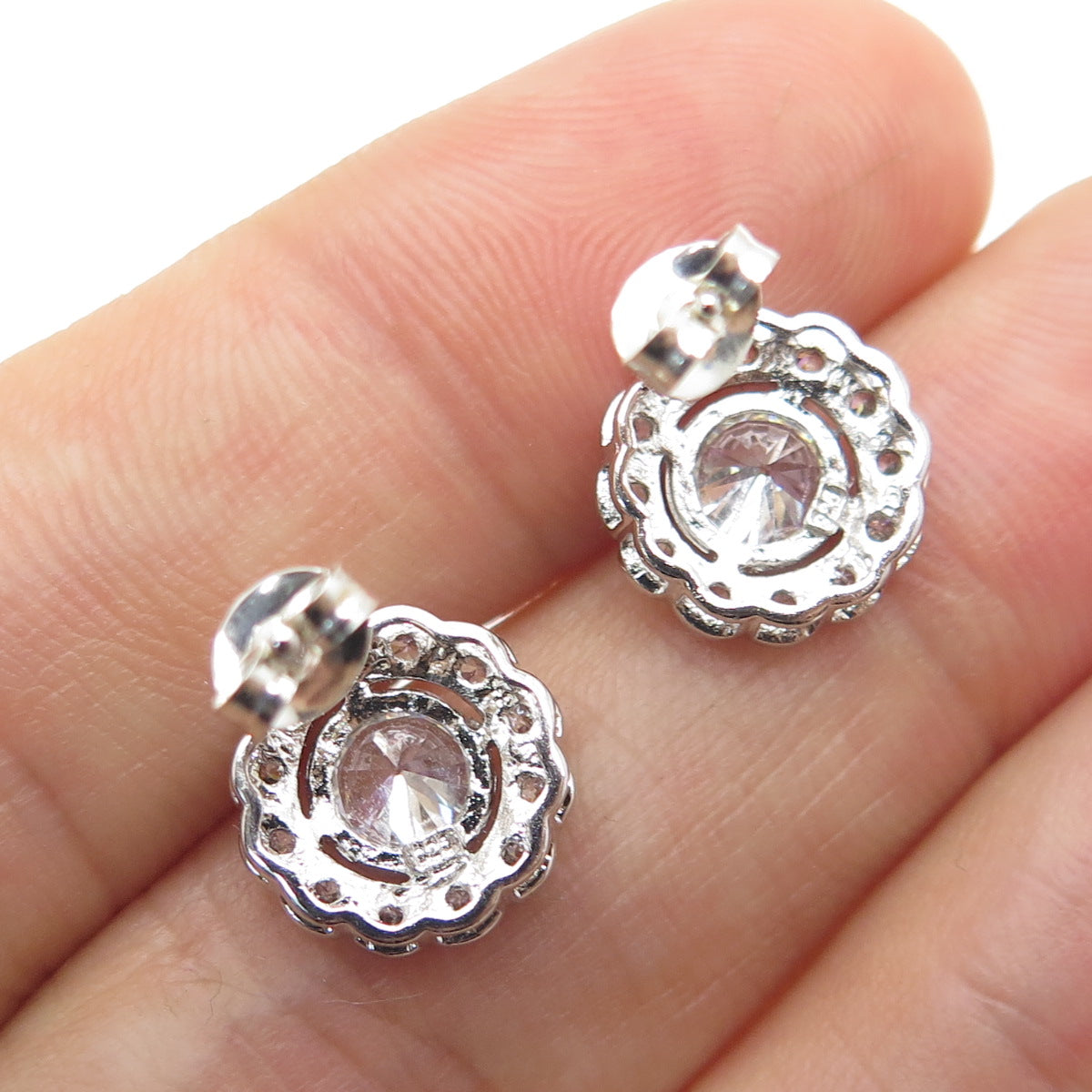 925 Sterling Silver Round-Cut Shaped C Z Stud Earrings