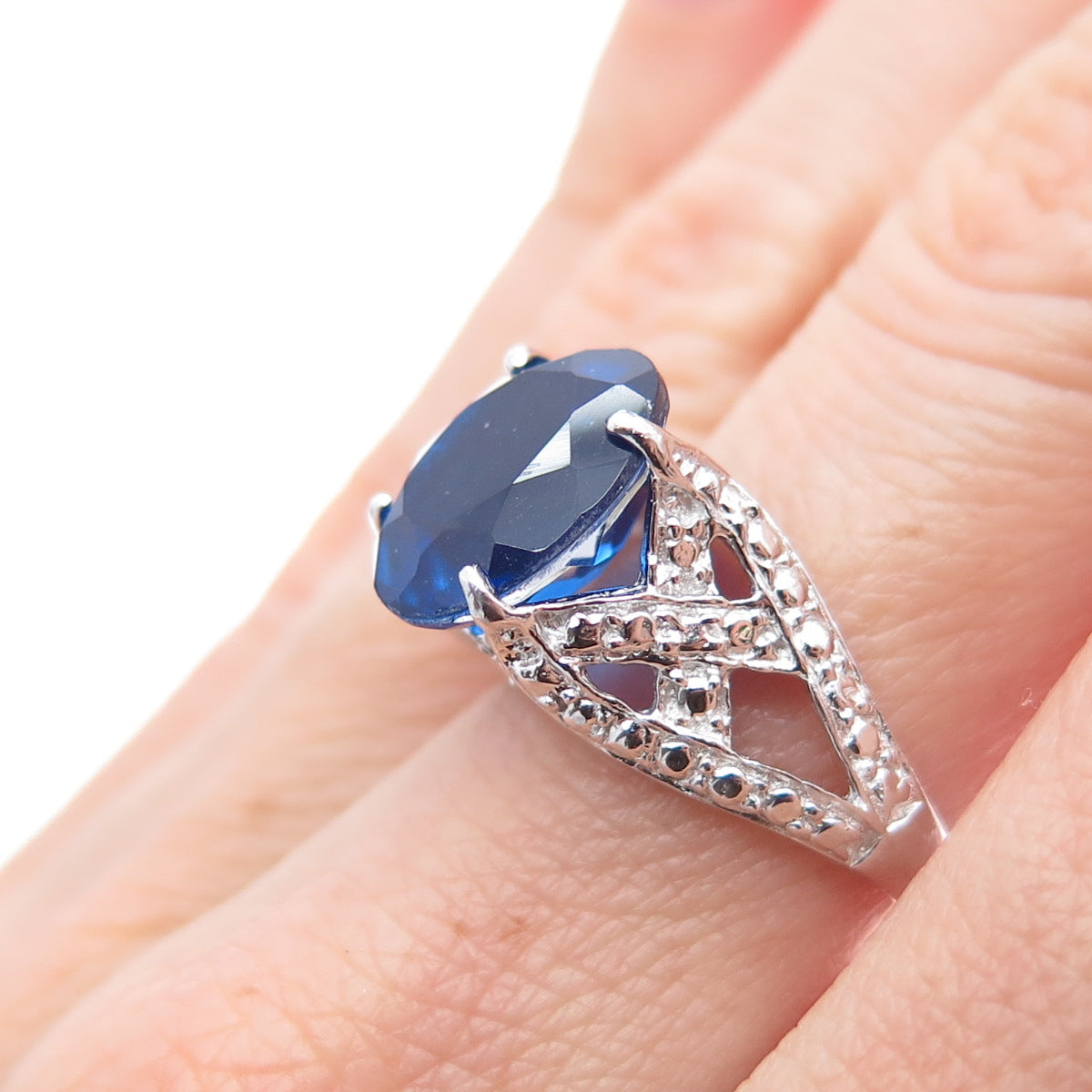 925 Sterling Silver Oval-Cut Lab-Created Sapphire Ring Size 6.25