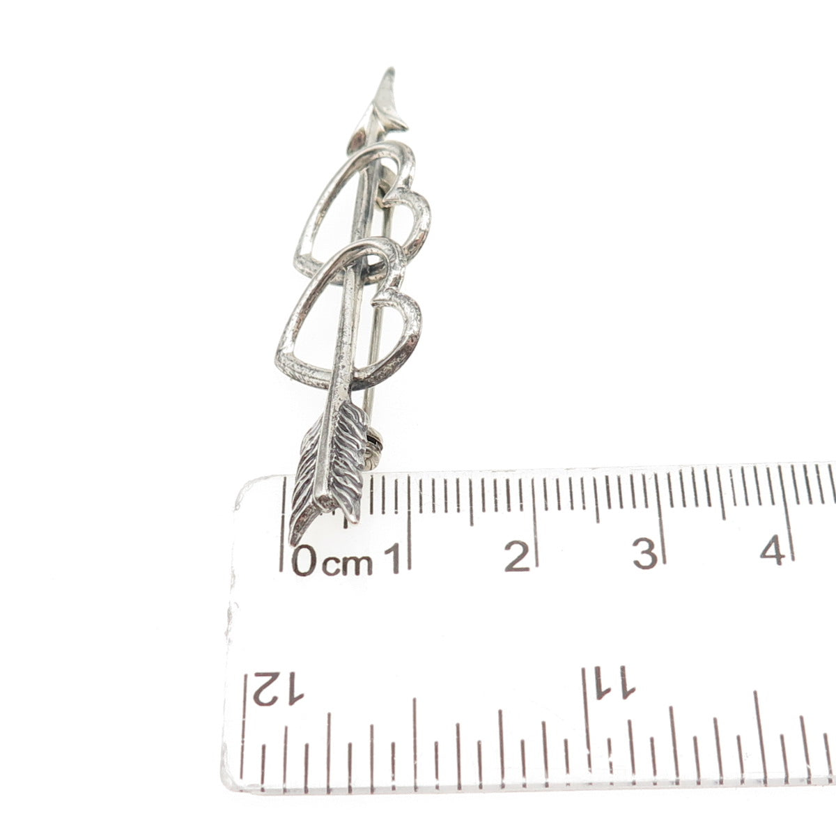 BEAU 925 Sterling Silver Antique Art Deco Couple Heart Arrow Oxidized Pin Brooch