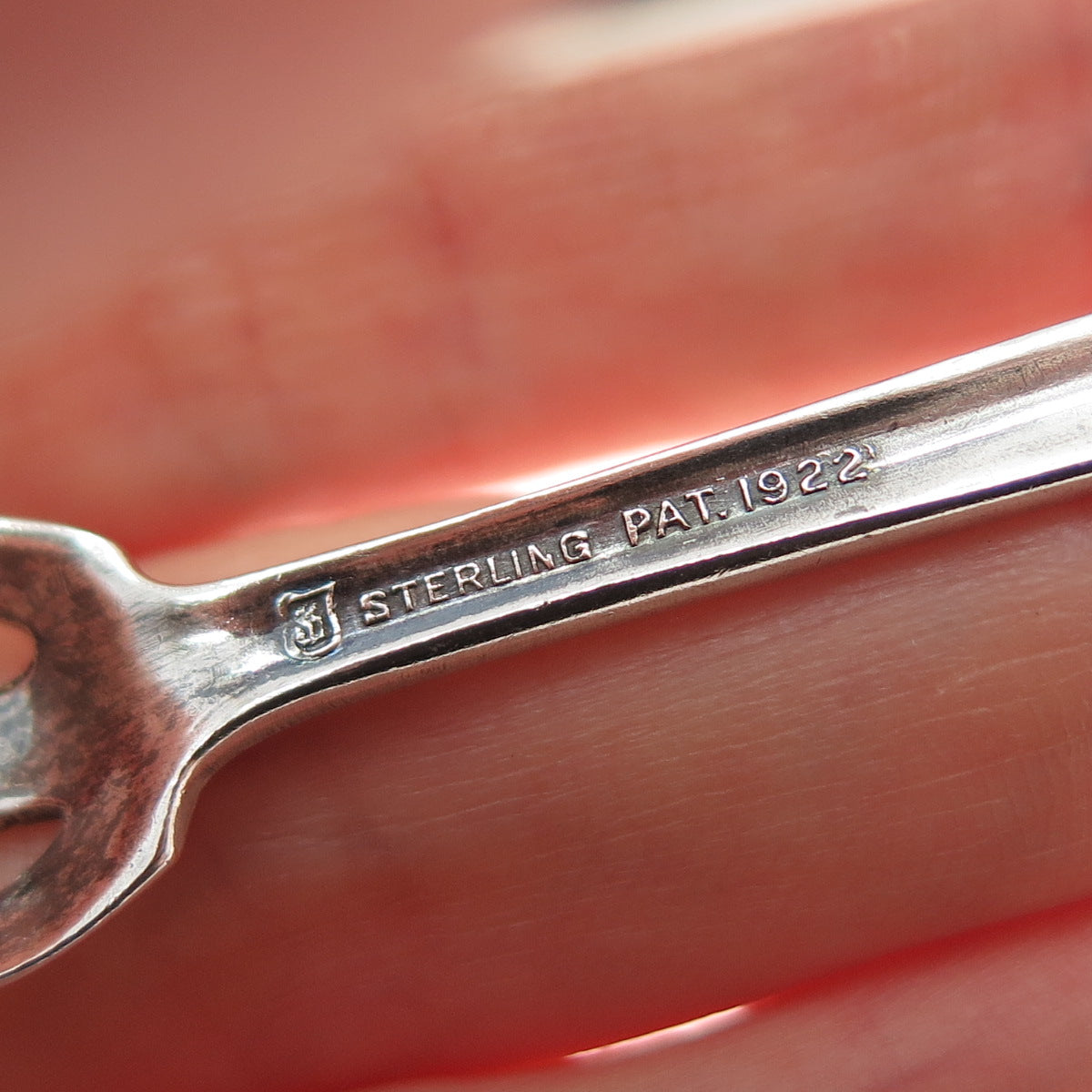 TOWLE 925 Sterling Silver Antique 1922 Lady Constance Sugar Tongs 4"