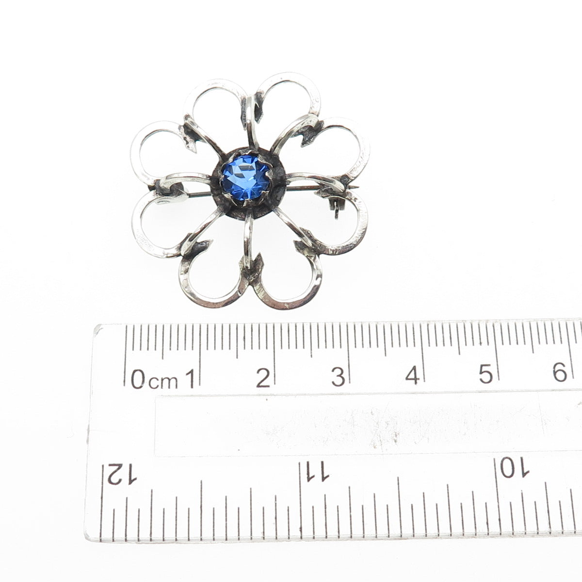 935 Silver Vintage Round-Cut Blue Rhinestone Flower Oxidized Pin Brooch