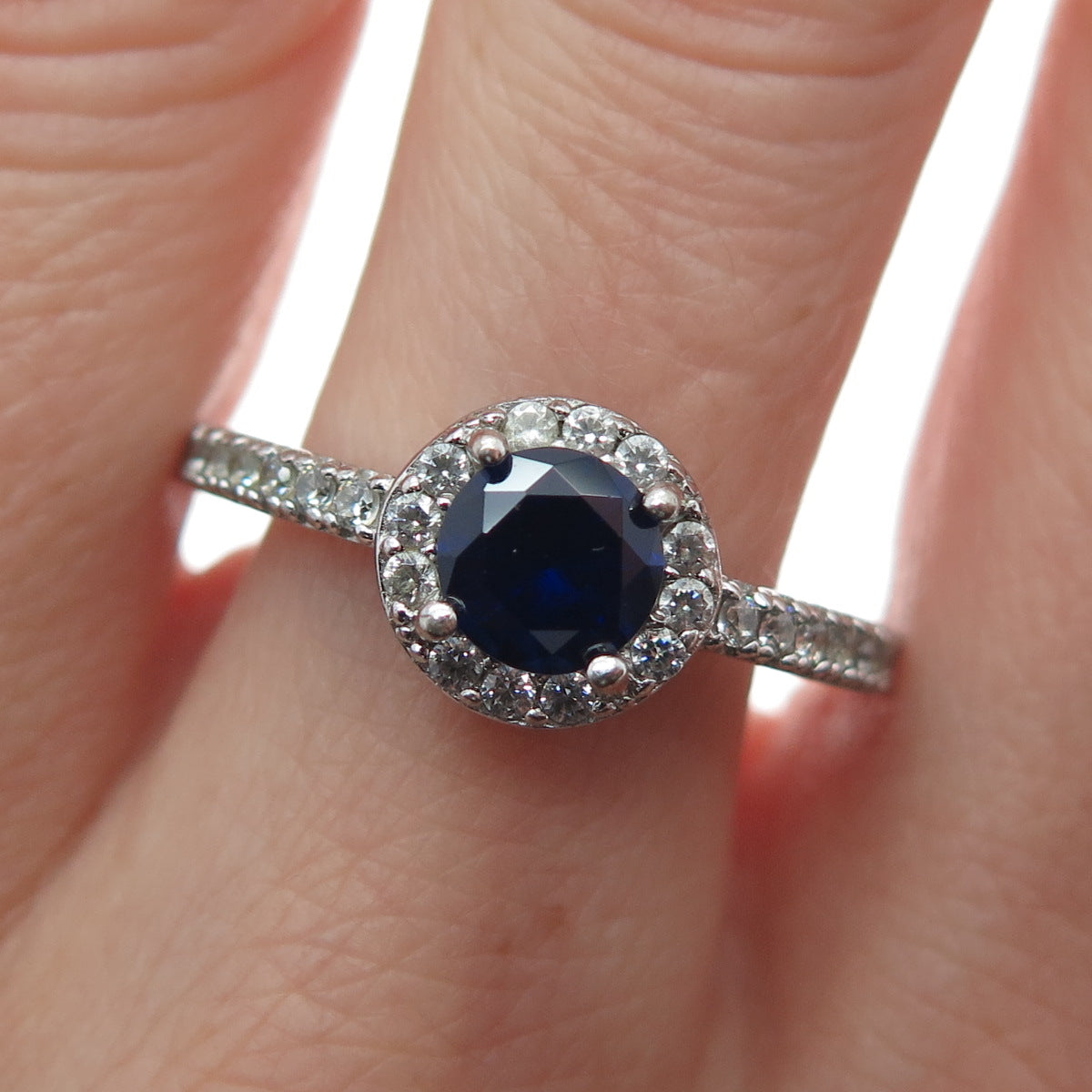 925 Sterling Silver Round-Cut Blue & White C Z Ring Size 10.25