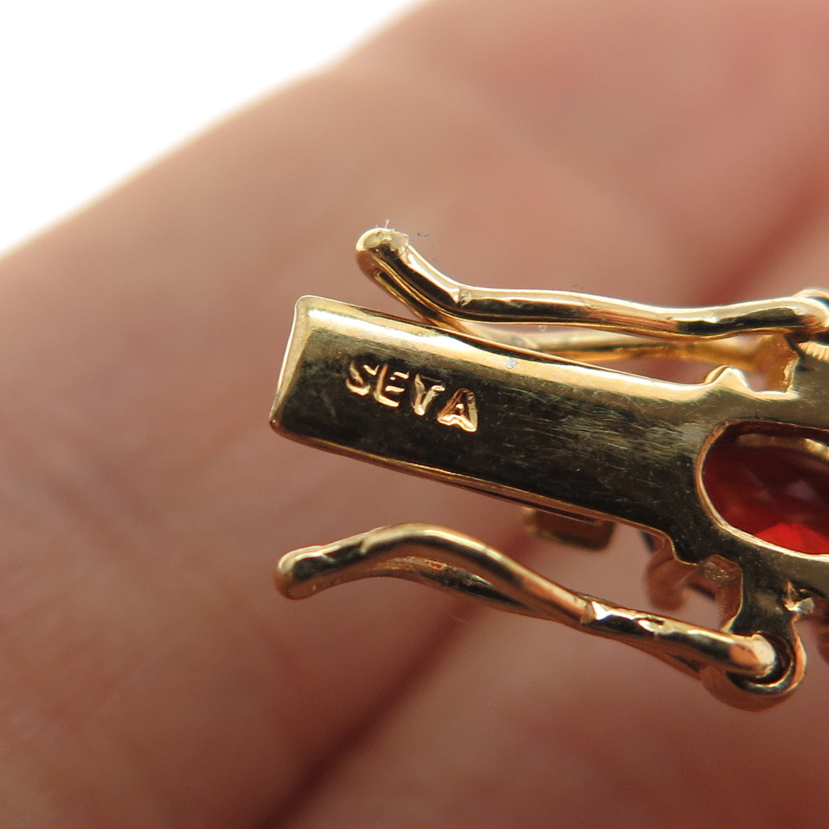 SETA Gold Plated Real Diamond Red Garnet Hugs & Kisses Bracelet 7"