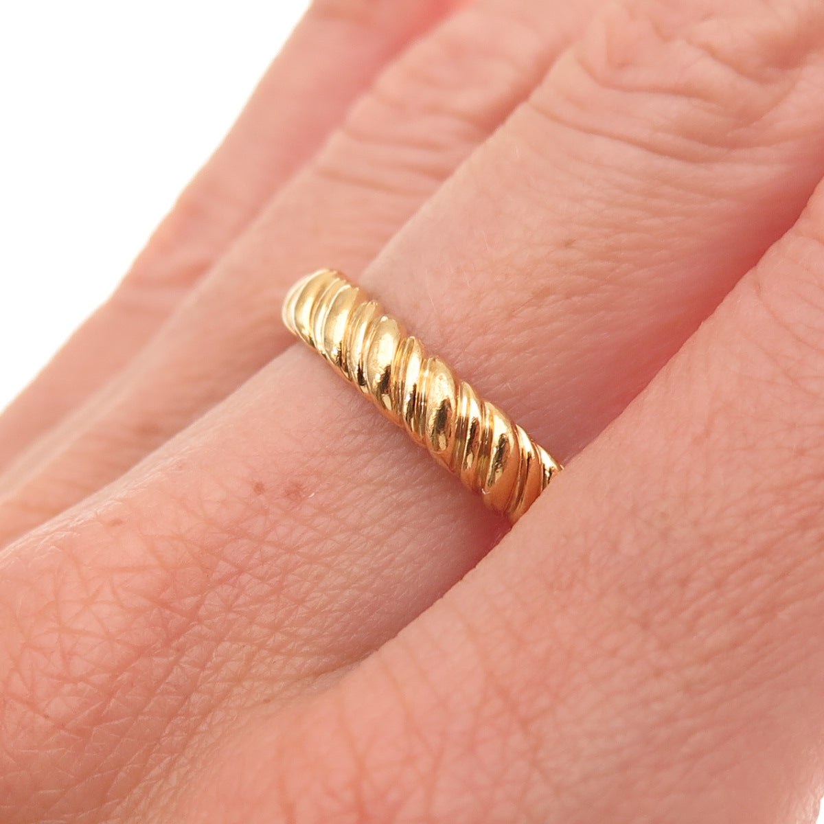 Ross Simons 925 Sterling Silver Gold Plated Ribbed Band Ring Size 8