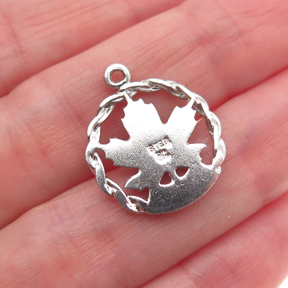 Rembrandt 925 Sterling Silver Vintage Regina Maple Leaf Mini Charm Pendant