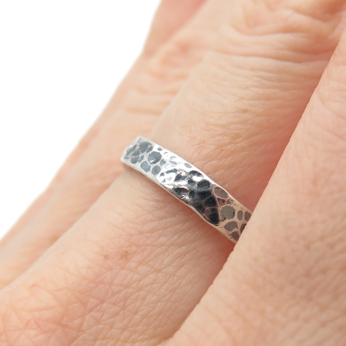 NOY LI 925 Sterling Silver Vintage Israel Hammered Oxidized Band Ring Size 7.25