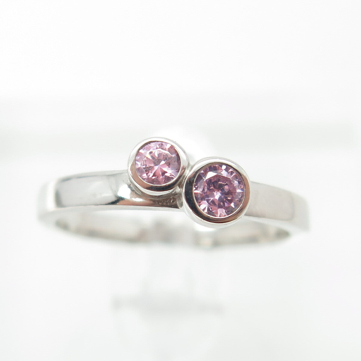 925 Sterling Silver Round-Cut Lavender C Z Ring Size 7