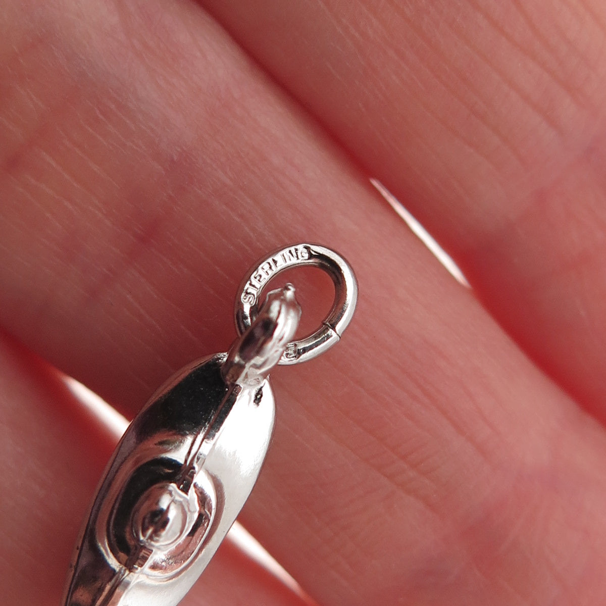 AE Art's Elegance 925 Sterling Silver Vintage Aladdin Lamp 3D Mini Charm Pendant