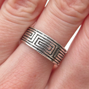 925 Sterling Silver Vintage Greek Maze Oxidized Band Ring Size 6.75