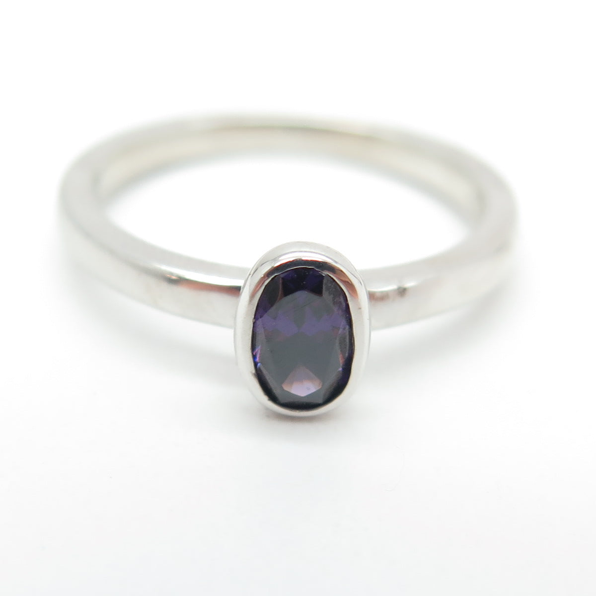 925 Sterling Silver Oval-Cut Purple C Z Ring Size 5.75