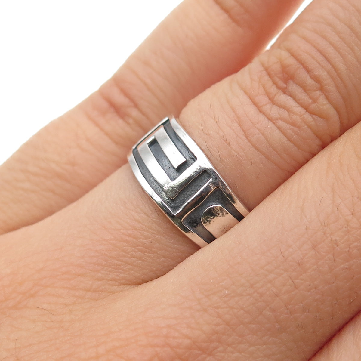 925 Sterling Silver Vintage Greek Maze Oxidized Band Ring Size 6