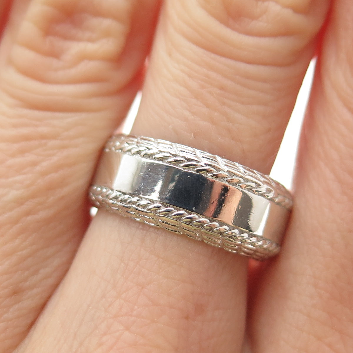 925 Sterling Silver Vintage Roped Band Ring Size 8.25