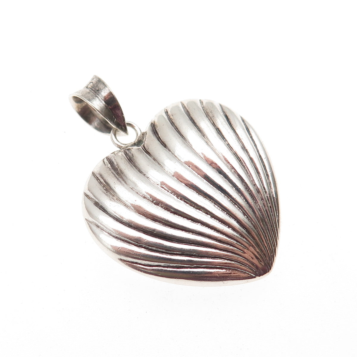 925 Sterling Silver Vintage Modernist Ribbed Heart Oxidized Charm Pendant