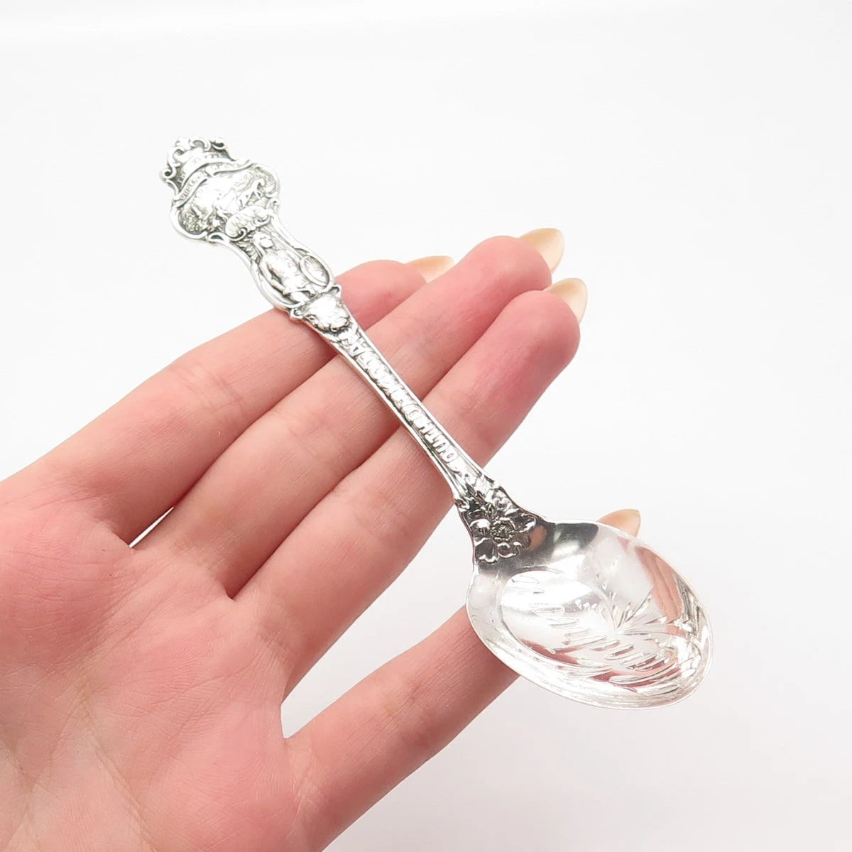 925 Sterling Silver Antique R. Wallace & Sons Mfg. Co "Old State House" Spoon