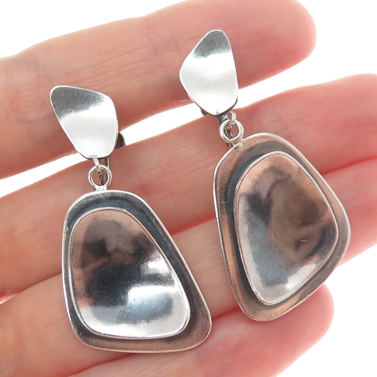 THE SILVERSMITH Sterling Vintage Modernist Oxidized Dangle Screw Back Earrings