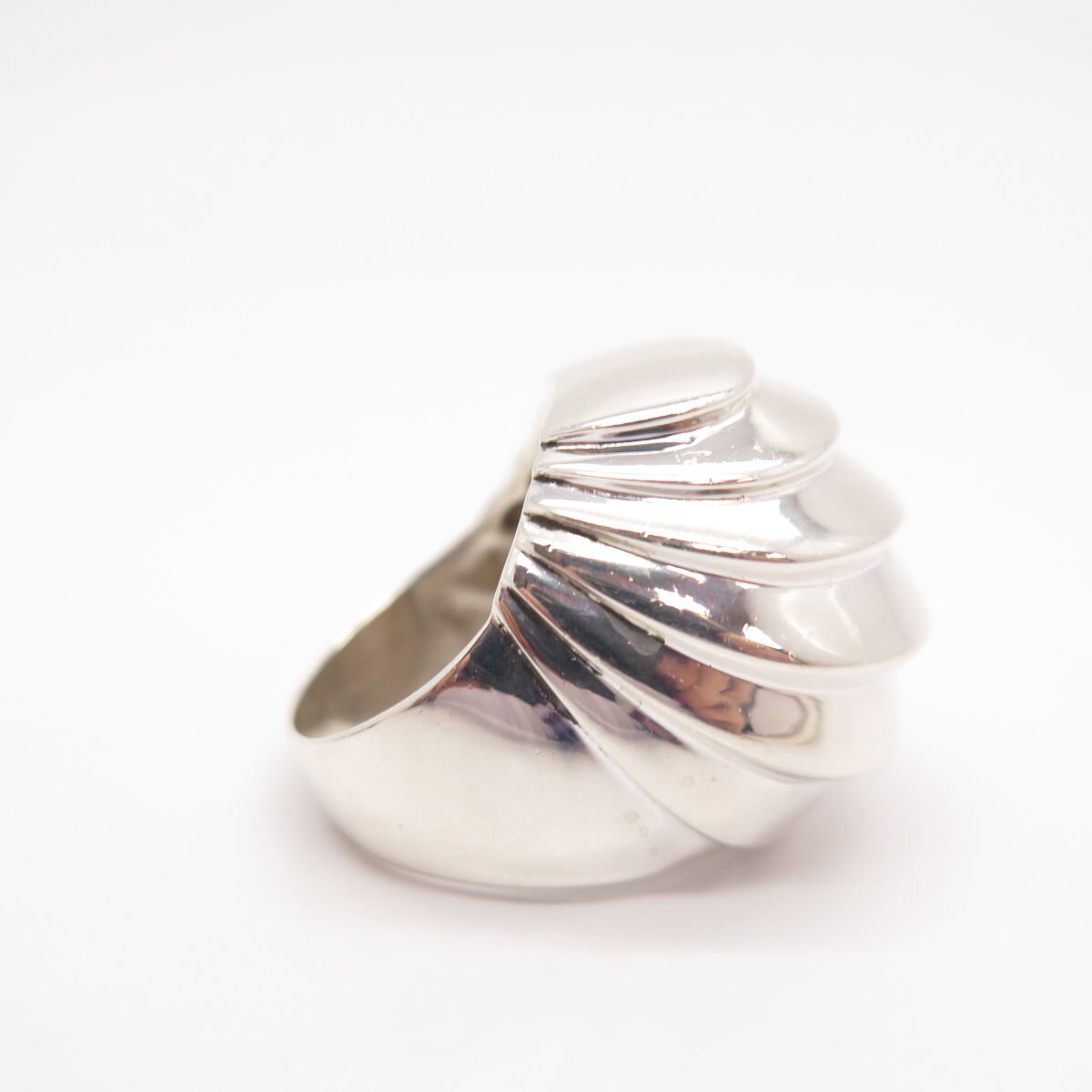 925 Sterling Silver Vintage Ribbed Domed Ring Size 7
