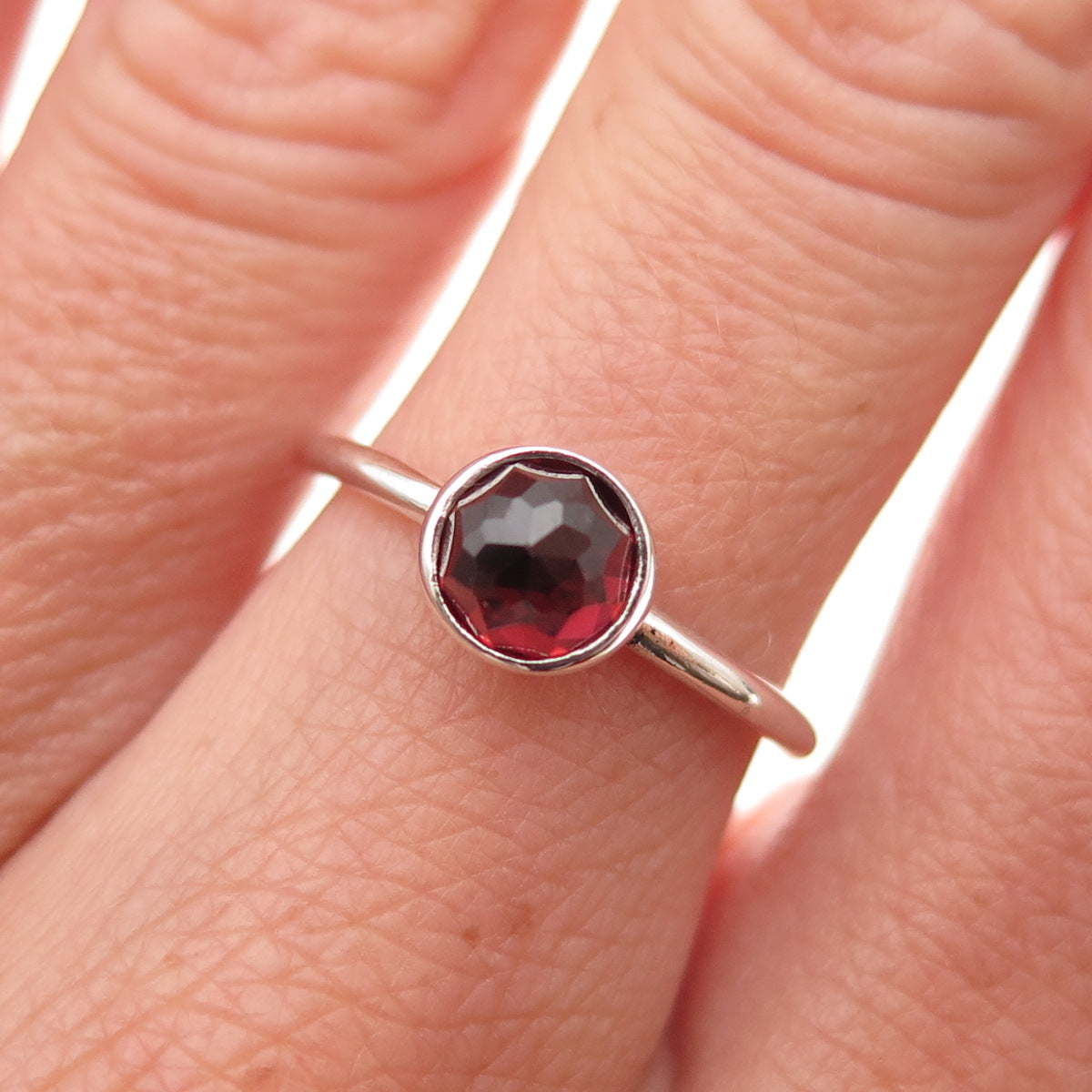 Pandora 925 Sterling Silver Red Crystal January Birthstone Ring Size 6