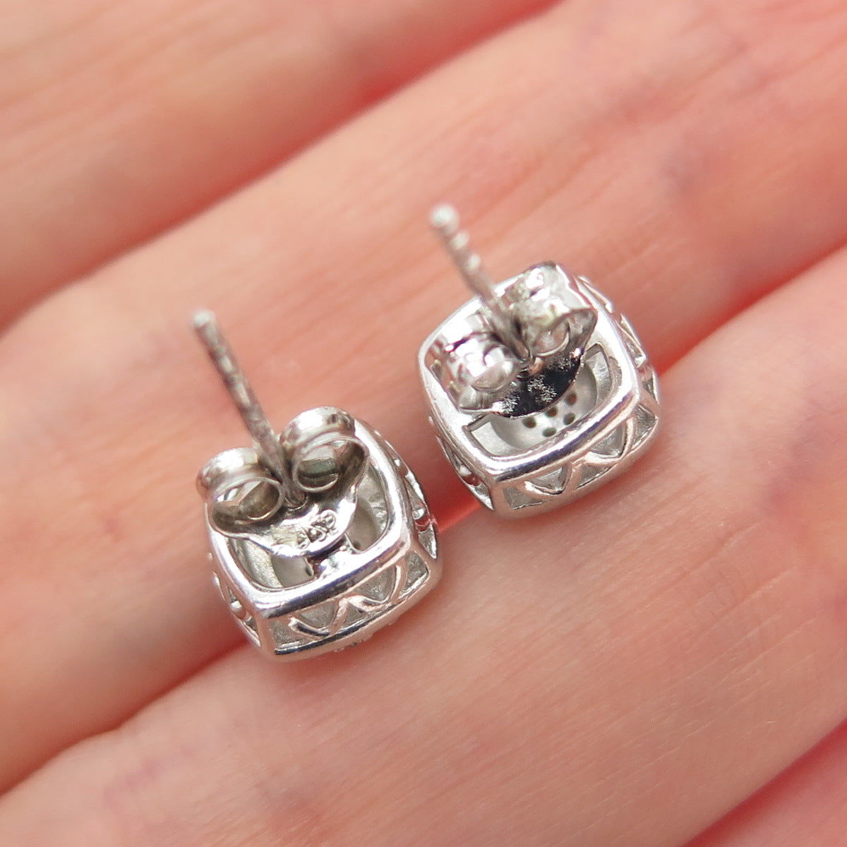 925 Sterling Silver Real Round-Cut Diamond Stud Earrings