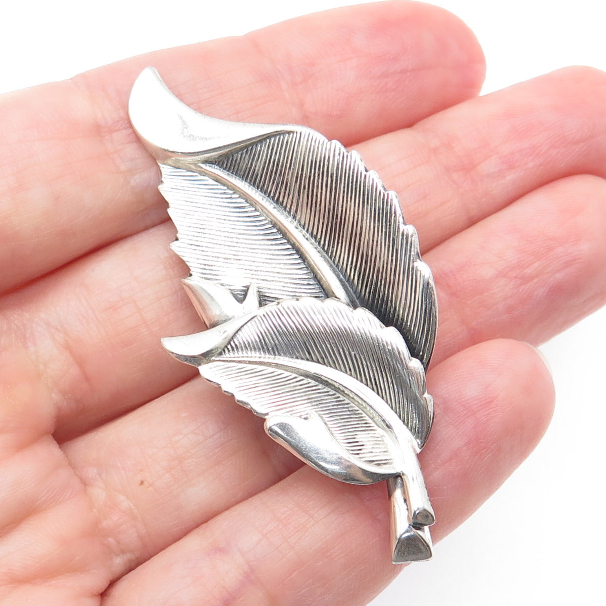 JEWELART 925 Sterling Silver Antique Art Deco Floral Leaf Oxidized Pin Brooch