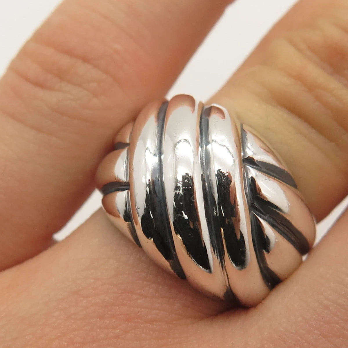 925 Sterling Silver Vintage Ribbed Knot Ring Size 6.75
