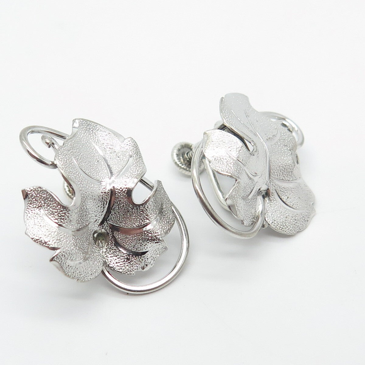 925 Sterling Silver Vintage Textured Leaf Screw Back Earrings