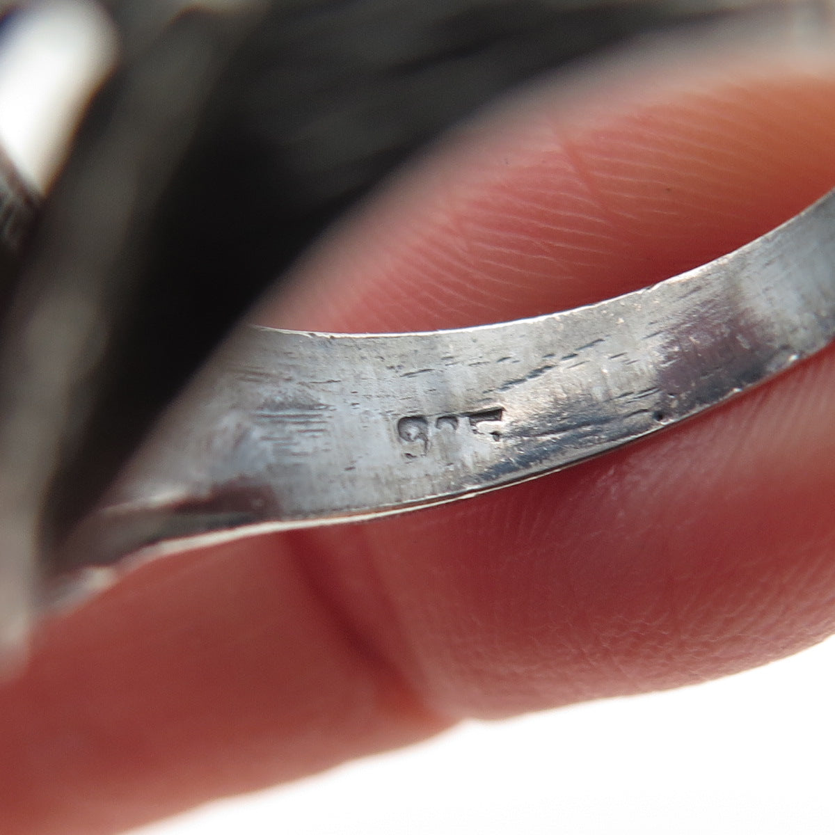 925 Sterling Silver Vintage Modernist Ribbed Dome Oxidized Ring Size 7.25