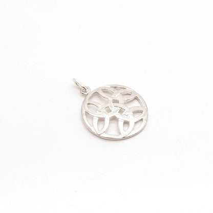 925 Sterling Silver Vintage Triquetra Celtic Round Pendant