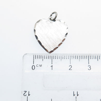 WELLS 925 Sterling Silver Vintage Diamond-Cut Heart Minimalist Charm Pendant