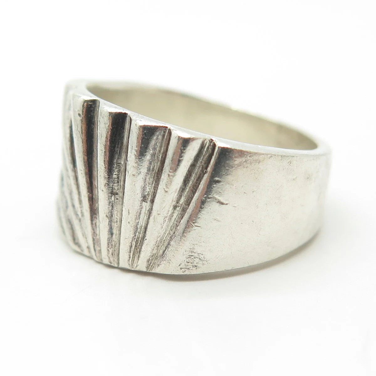 925 Sterling Silver Vintage Modernist Ribbed Ring Size 8.25