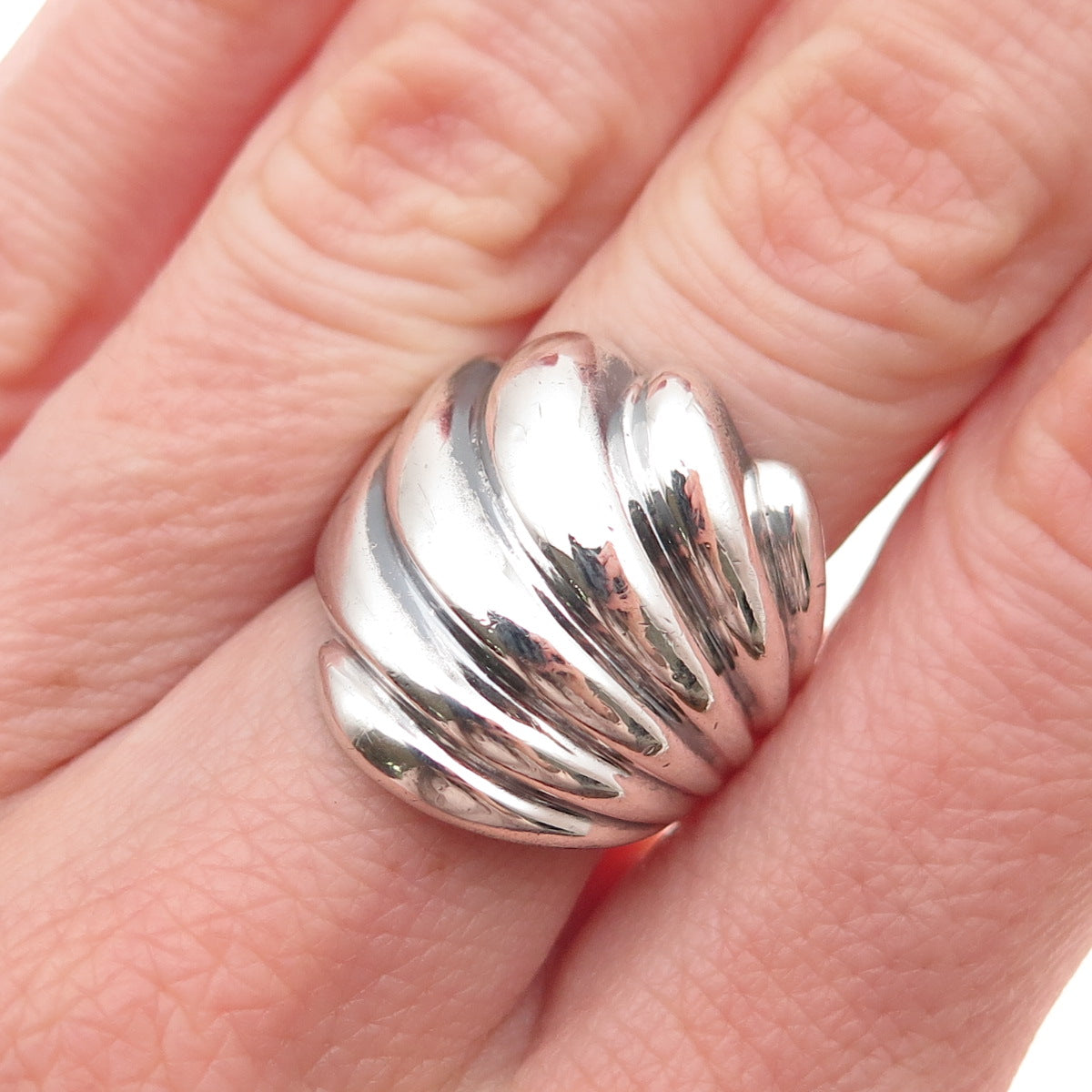 925 Sterling Silver Vintage Modernist Wing Oxidized Ring Size 7