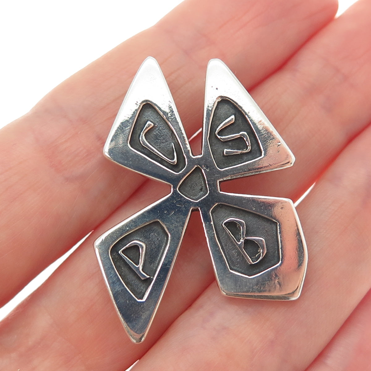 925 Sterling Silver Vintage PCSB School Flower Oxidized Pin Brooch
