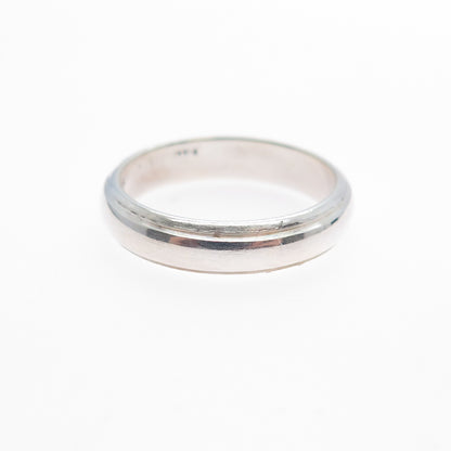 925 Sterling Silver Vintage Classic Wedding Band Ring Size 5