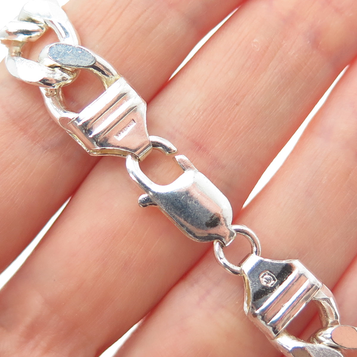 925 Sterling Silver Vintage Italy Figaro Link Bracelet 8"