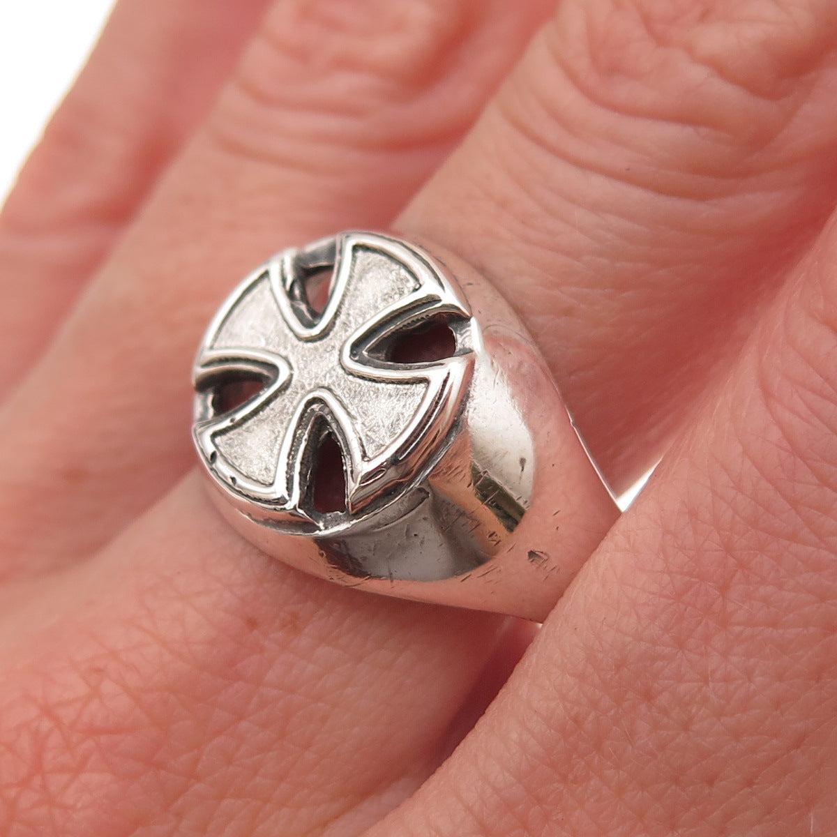 925 Sterling Silver Vintage Matese Cross Oxidized Signet Ring Size 13