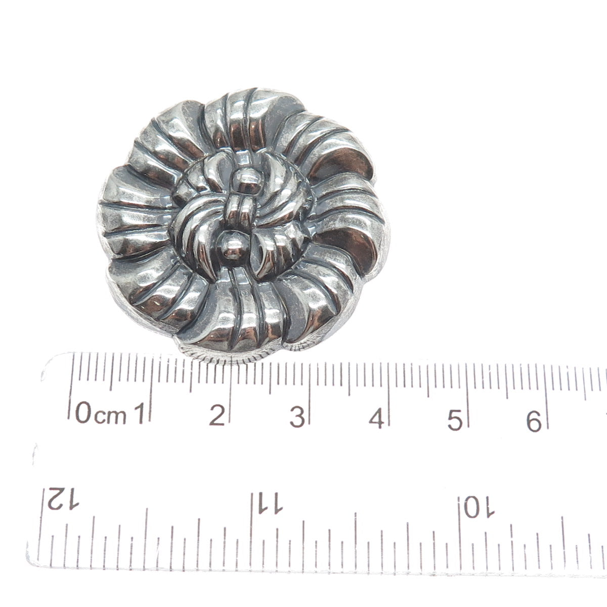 925 Sterling Silver Vintage Flower Ribbed Oxidized Pin Brooch