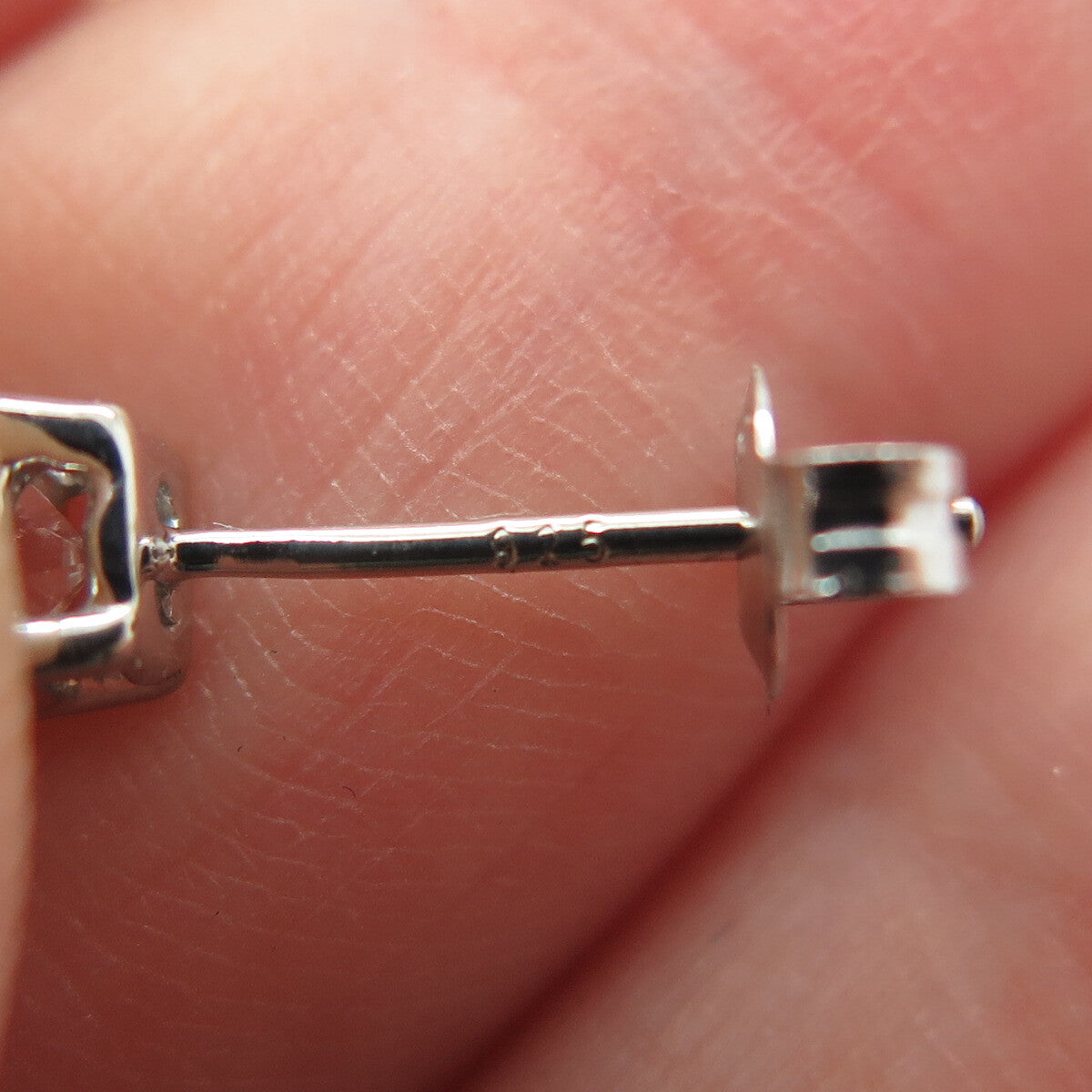 925 Sterling Silver Round-Cut C Z Stud Earrings